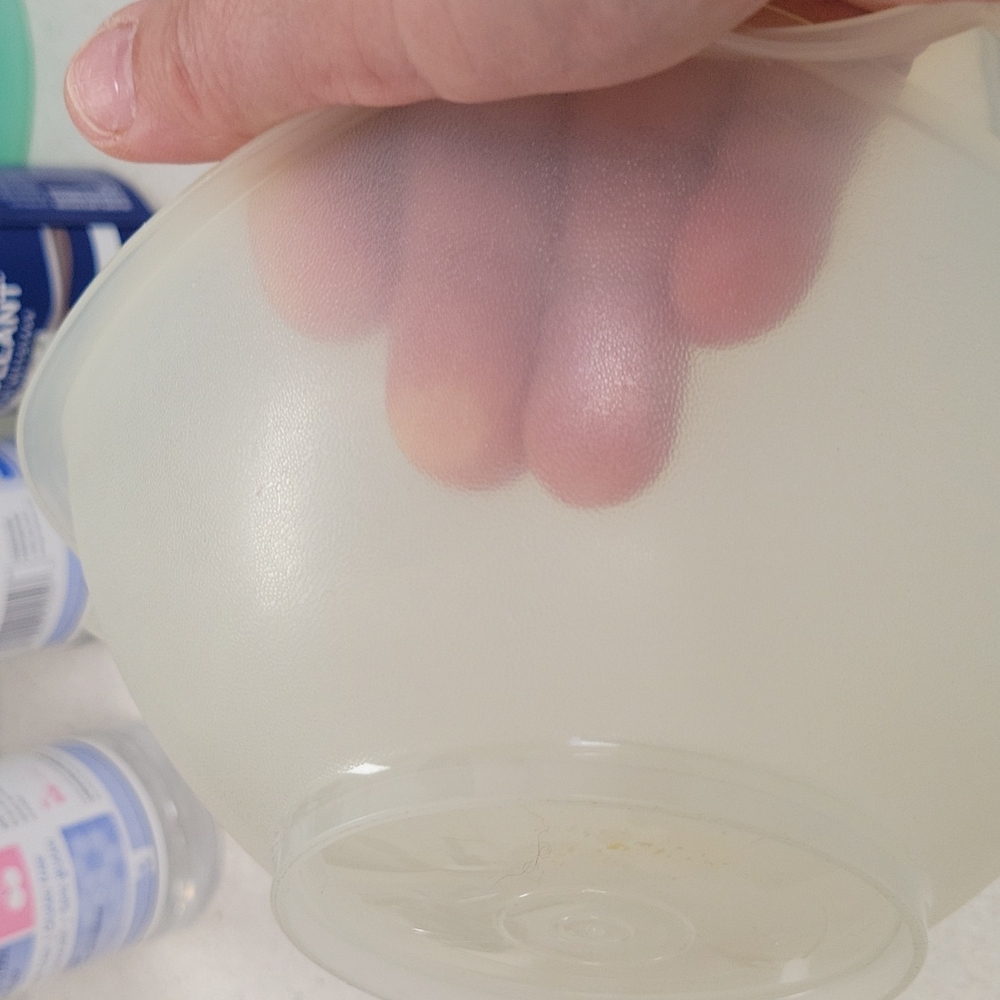 Tupperware - Picture 6 of 7